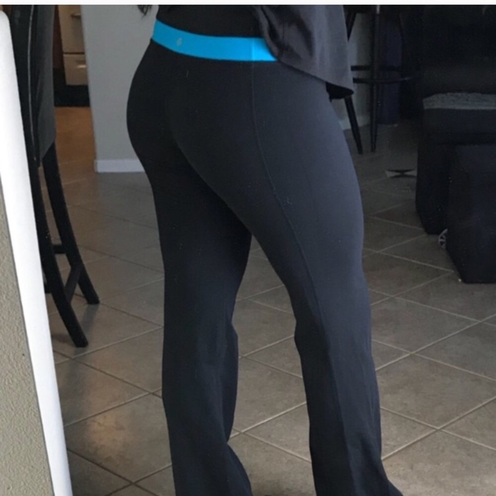 Lululemon yoga pants